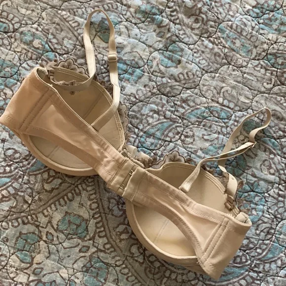 NWOT Wolford Underwire Bra 32B